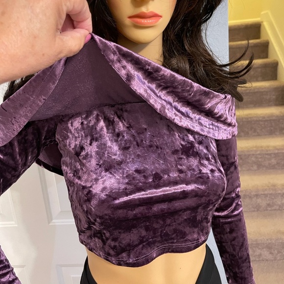 Charlotte Russe Crop Top - Picture 9 of 10